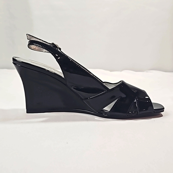Nine West Black Patent Leather Womens Wedge Heels Size 9 - Picture 1 of 11